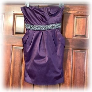 City Triangle Sweetheart Neckline Pocket Dress